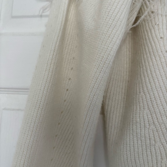 Le Lis Cream Sweater with Feather Details - Picture 4 of 6